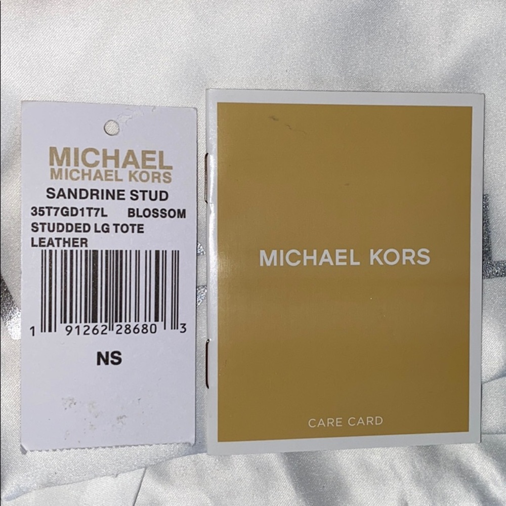 *SOLD*MICHAEL MICHAEL KORS Sandrine Stud Leather T - Picture 10 of 14